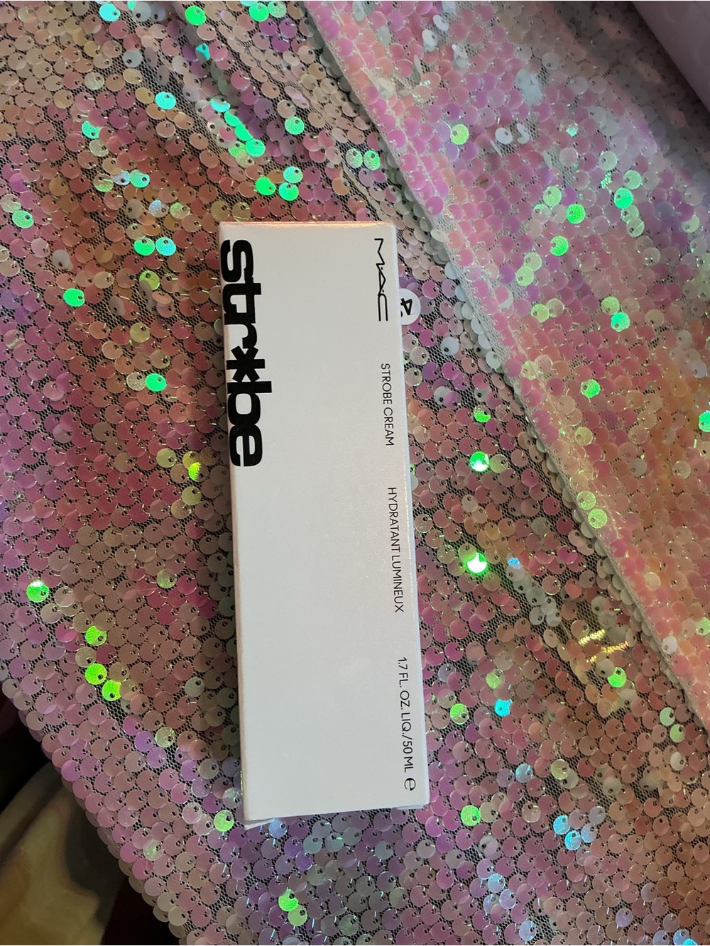 MAC Strobe Cream - Illuminating Hydratant pink
